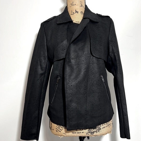 ANTHROPOLOGIE - SOLITAIRE | Black Animal Print Blazer. Sz. M - Picture 2 of 11